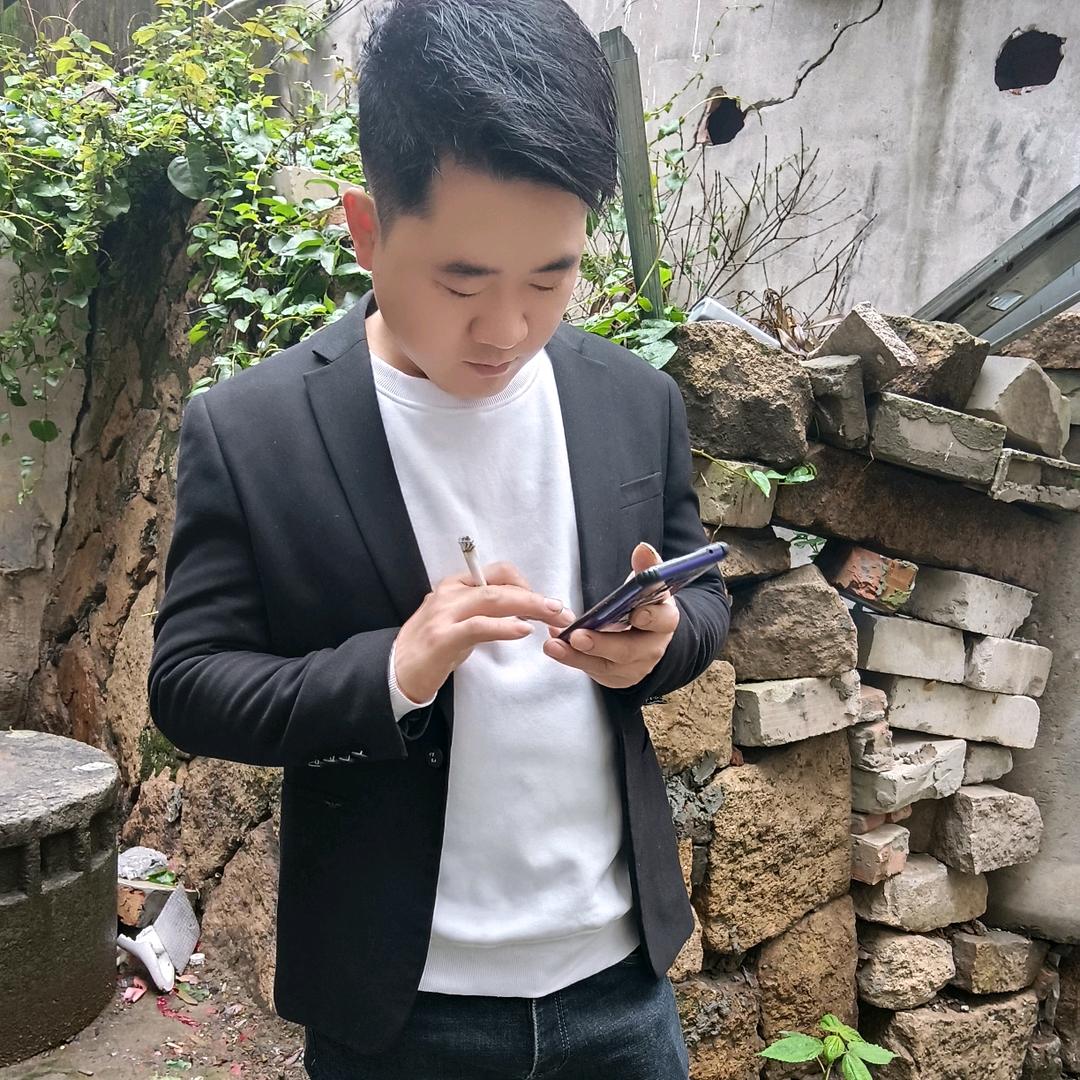 这些年风雨来自己看