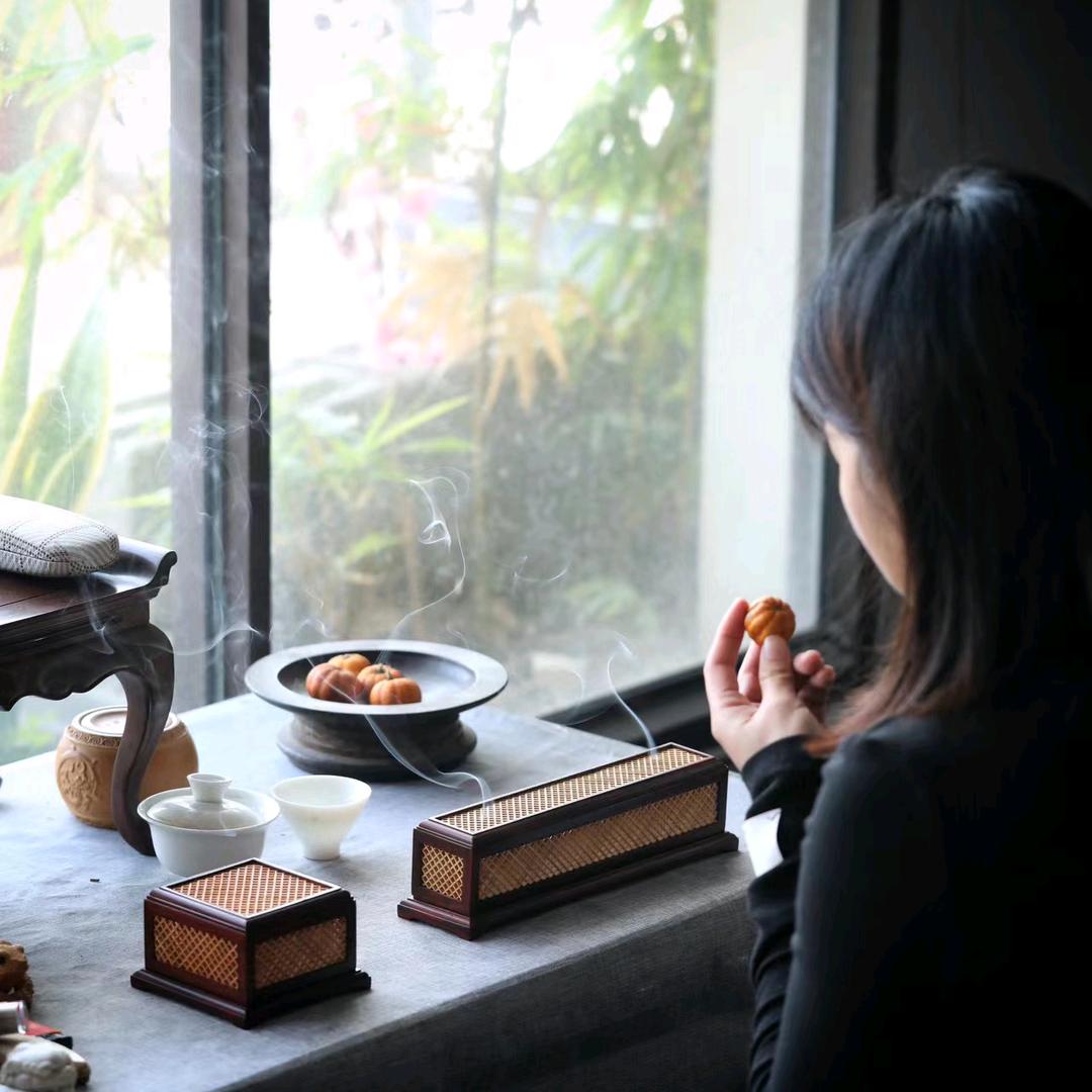 与你香伴
