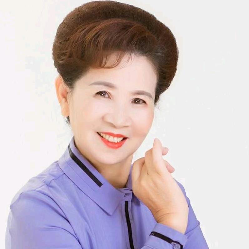 漫雯飞舞