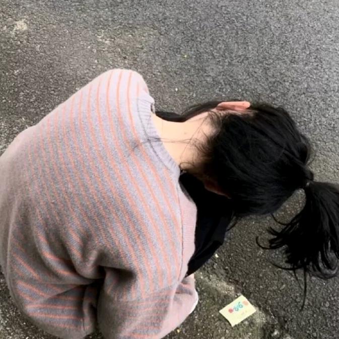 悲伤小学生