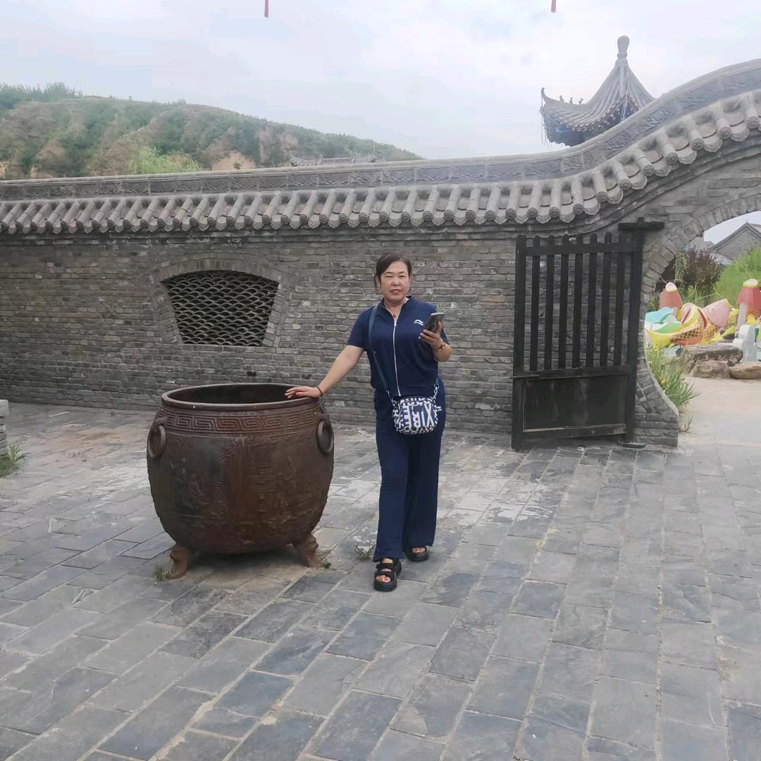 乐跑鞋服
