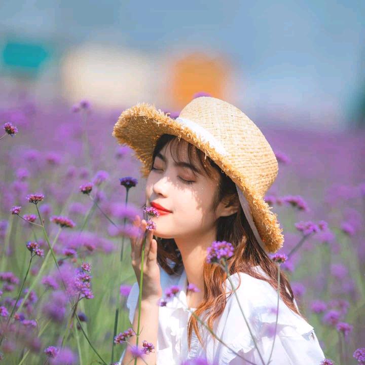 兮兮爱吃糖哦🎇