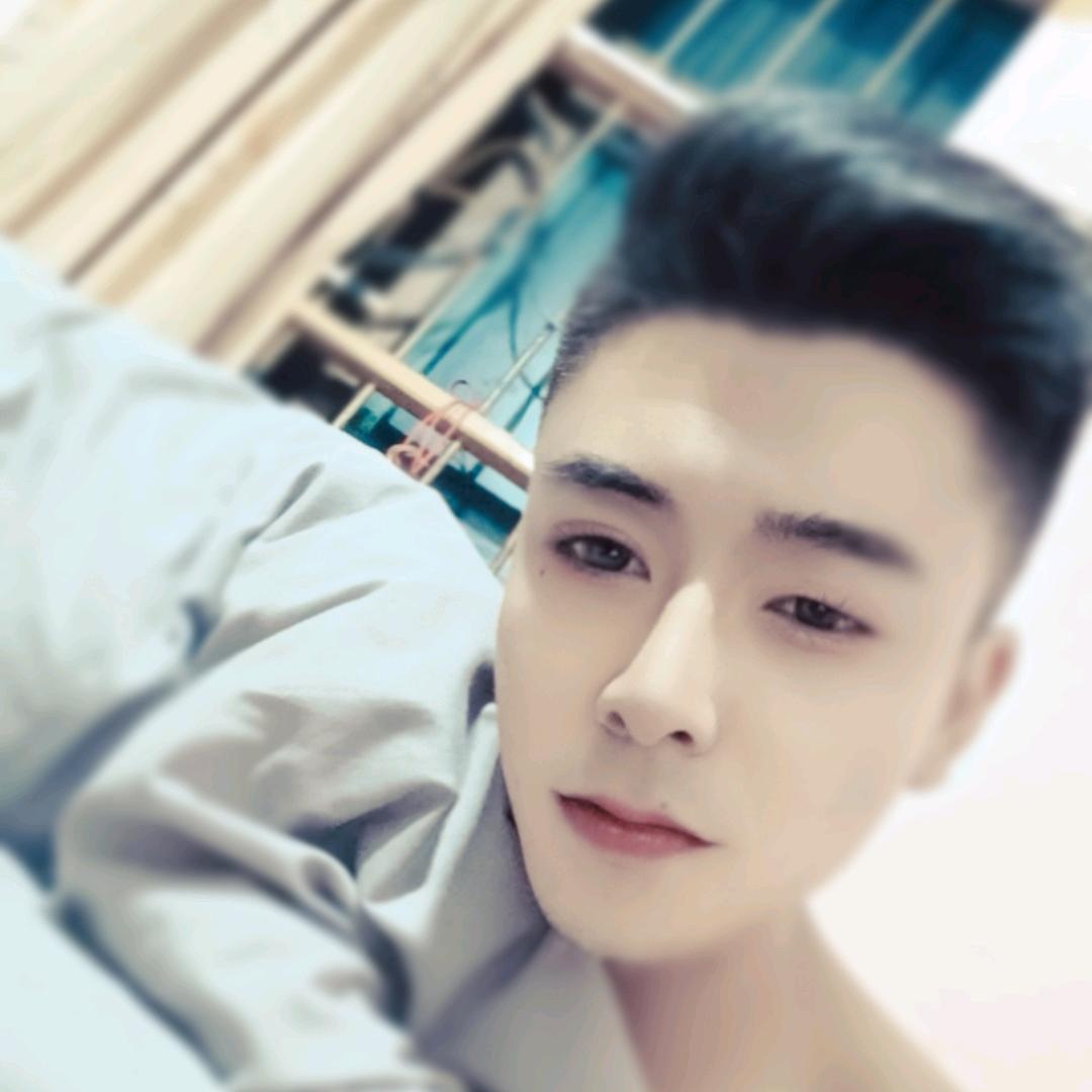 小傻子，