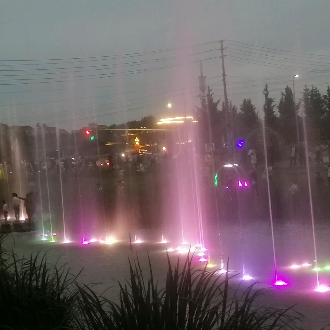 开开心心侮一天