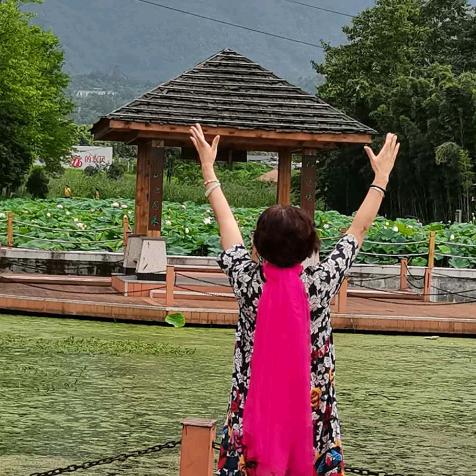 清清泉水