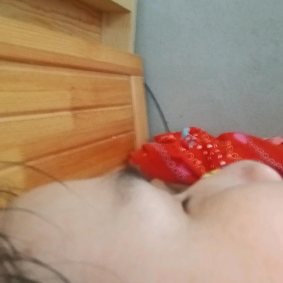 红玫瑰。