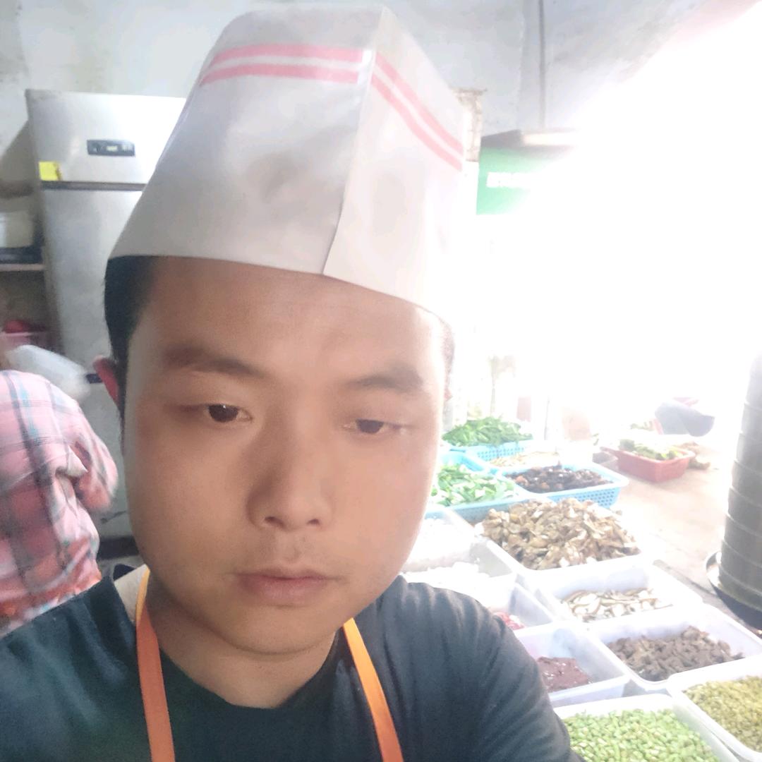 蜀龙乡    乡厨一条龙   曾远利