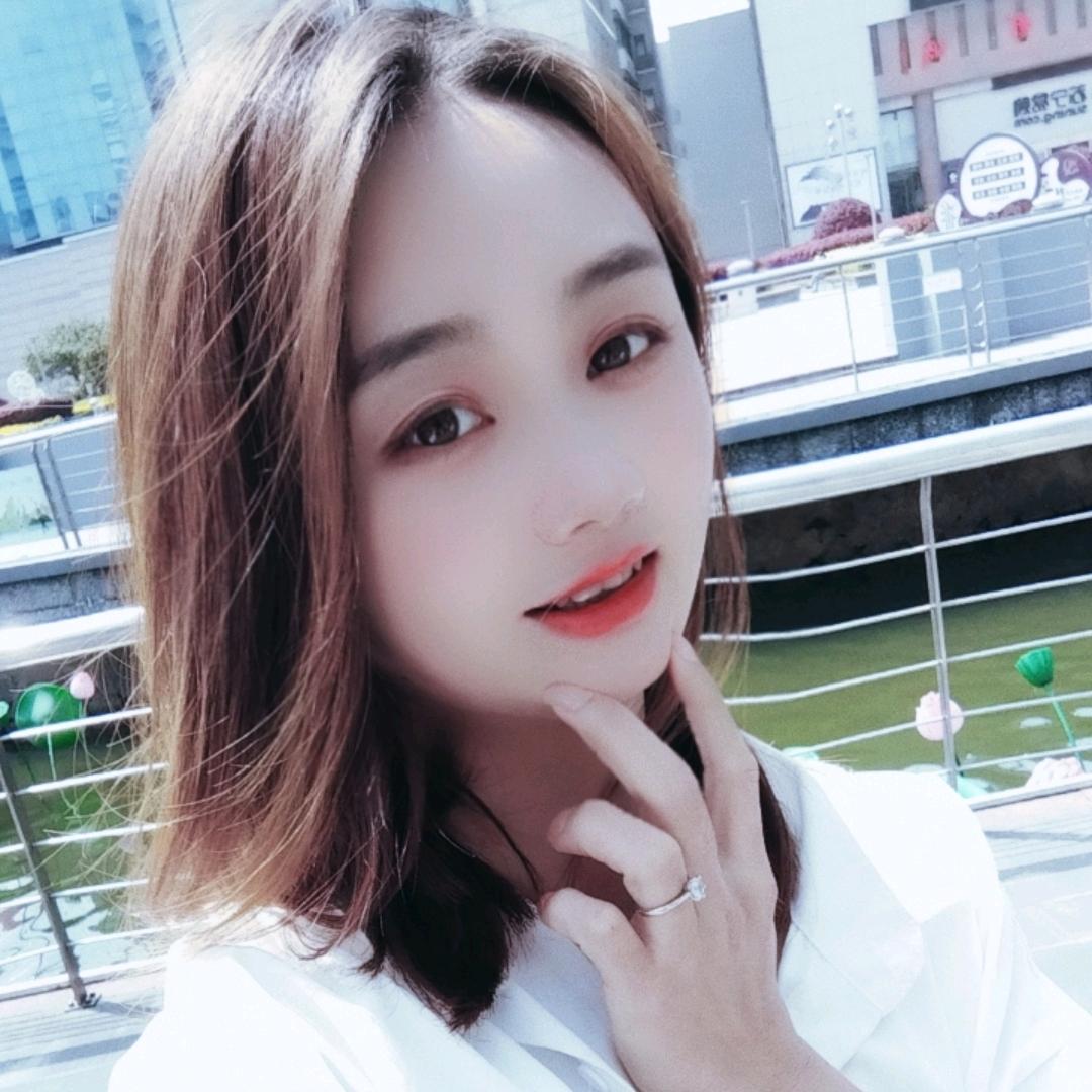 @露露