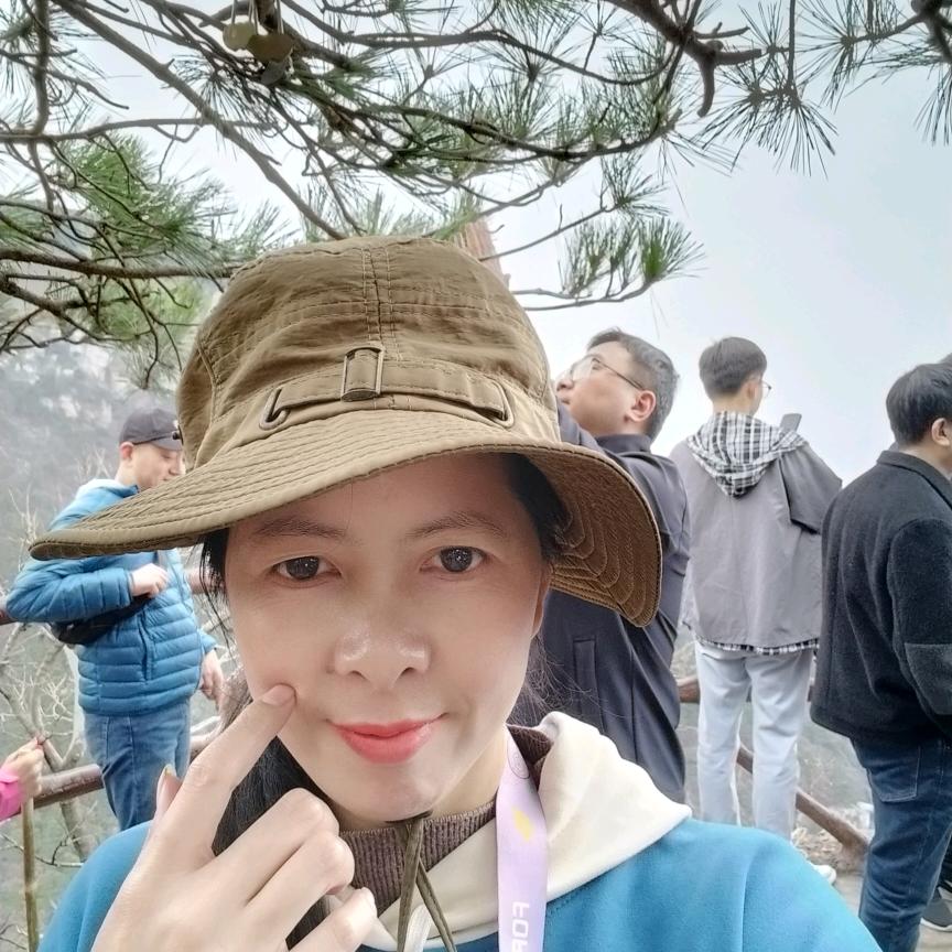 乐享国旅王钟英