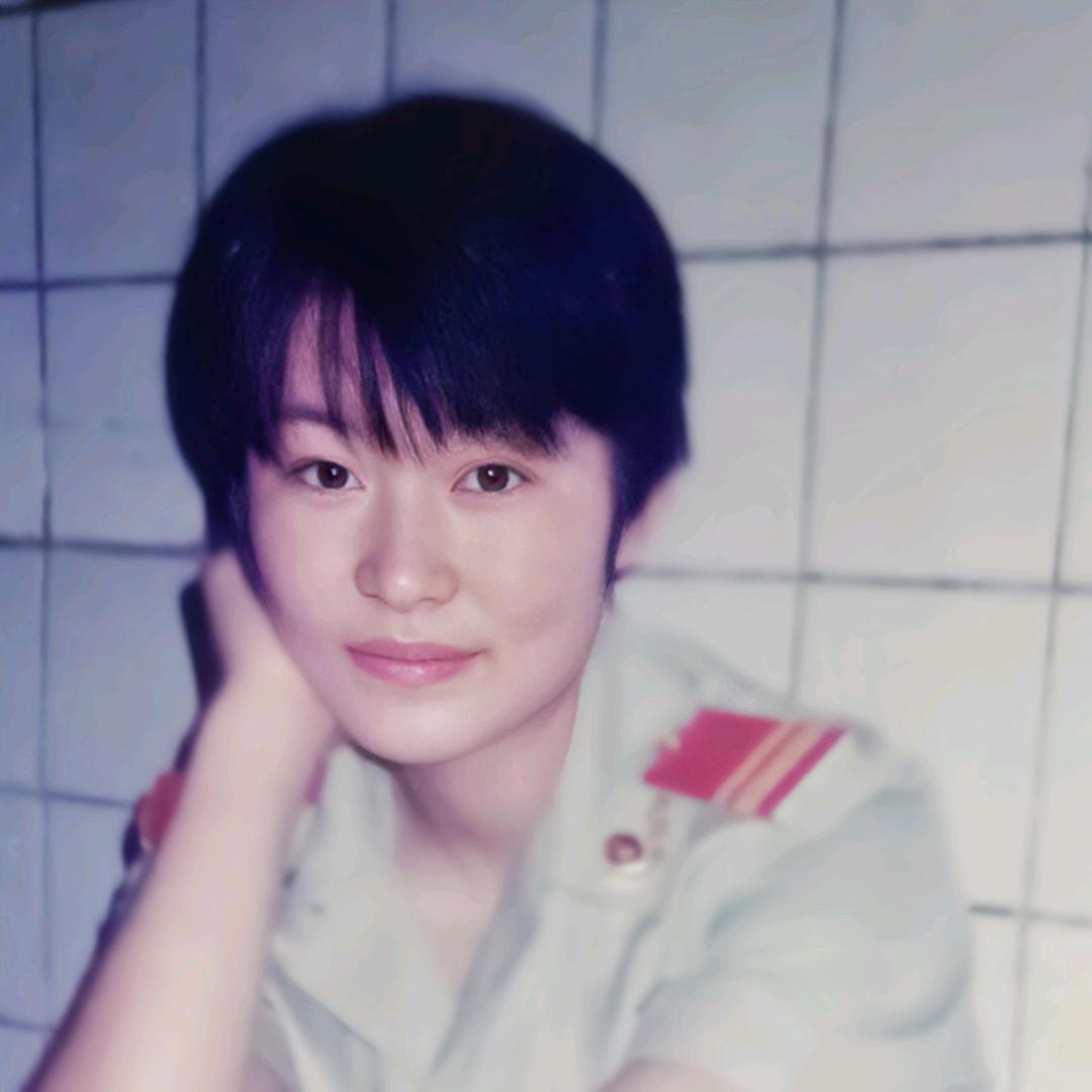 退伍女兵（梅儿）