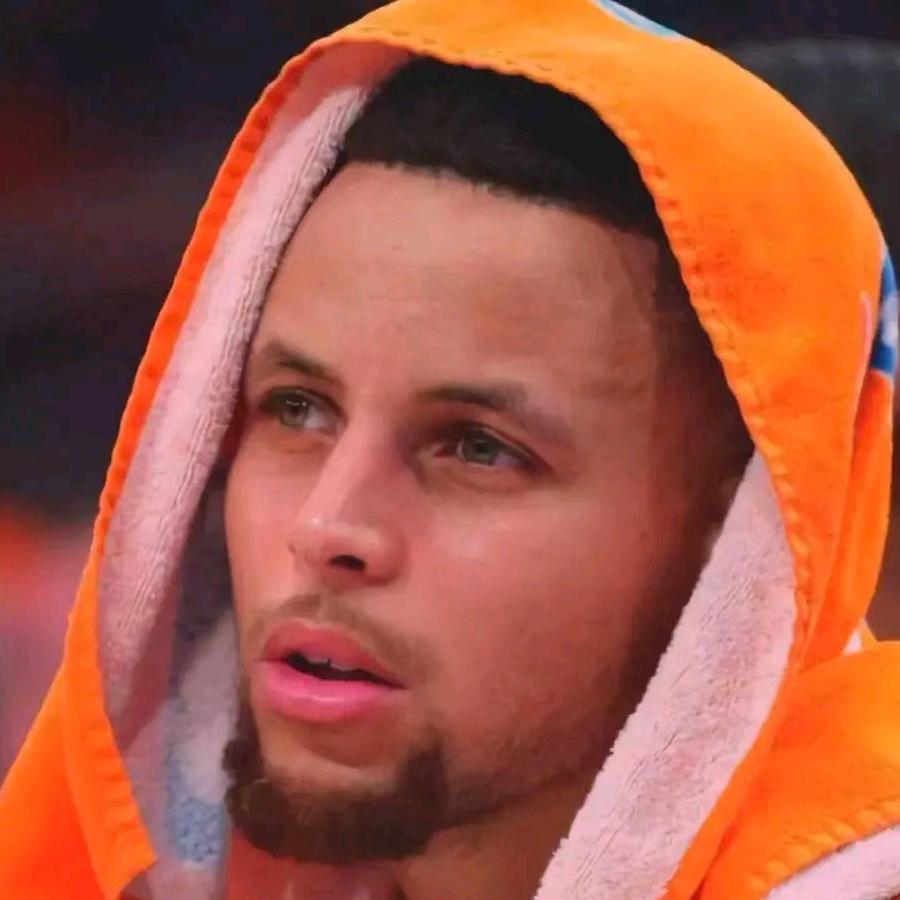 阳光下的云朵☁️