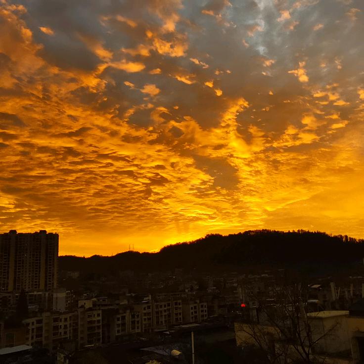 源于人海 归于人海