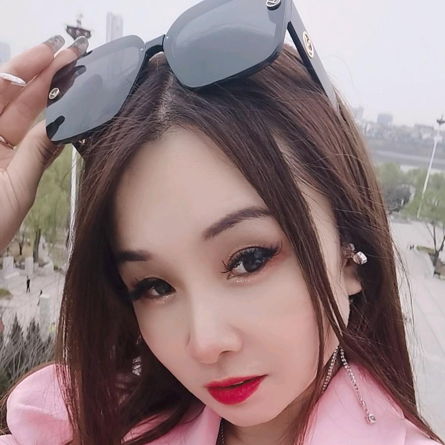 带刺的玫瑰🌹