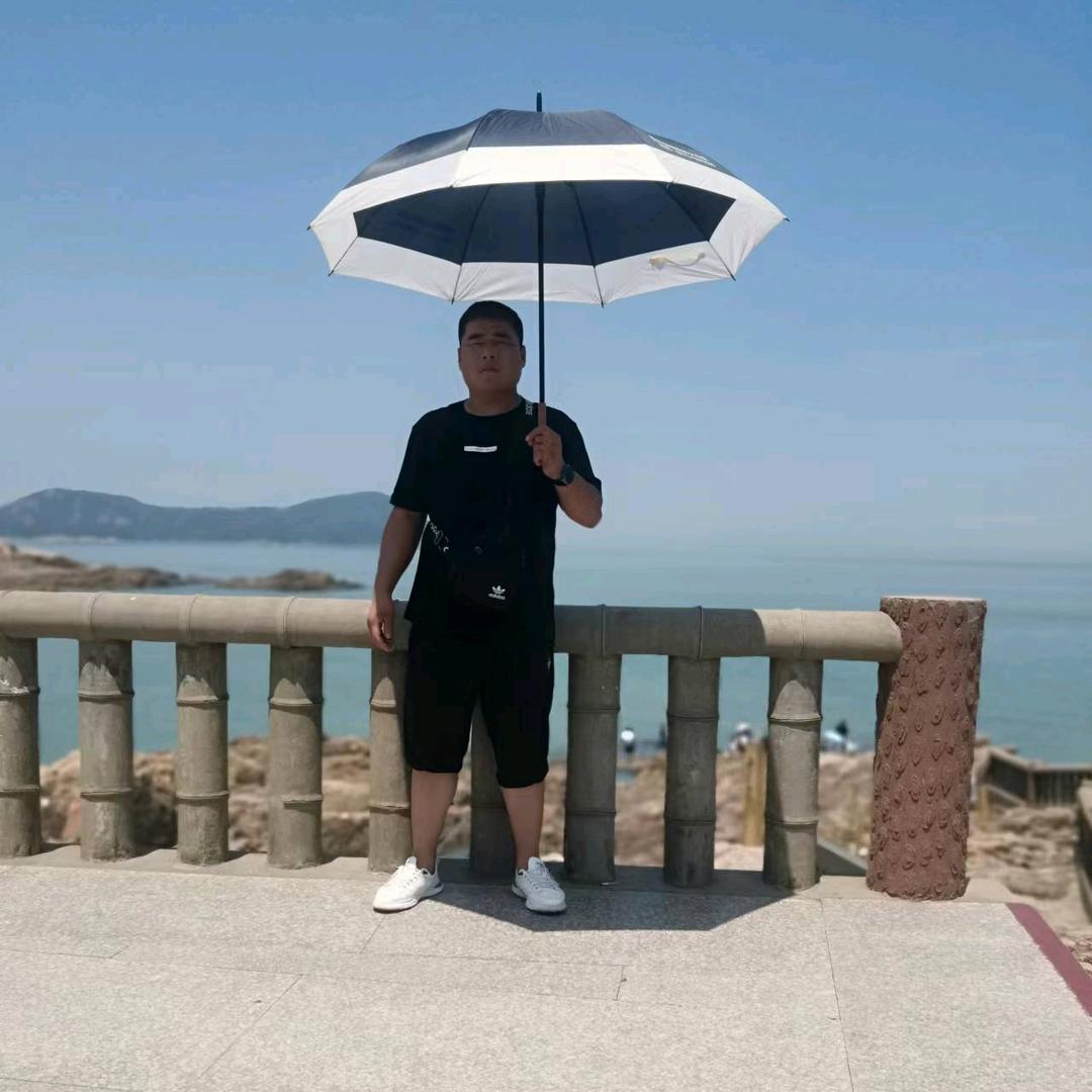 朱伟