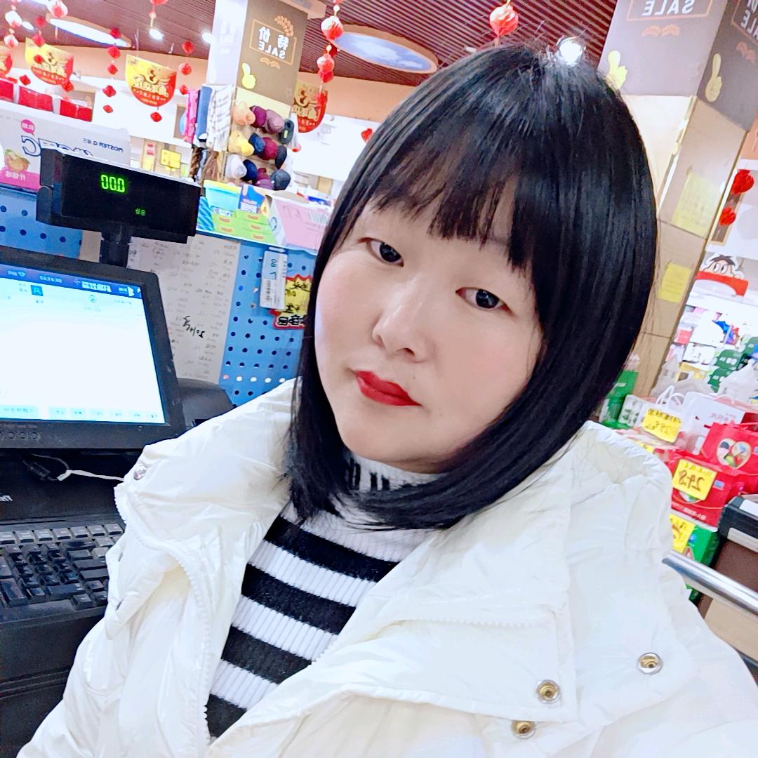 活泼可爱的女孩👩(记录自己生活😄