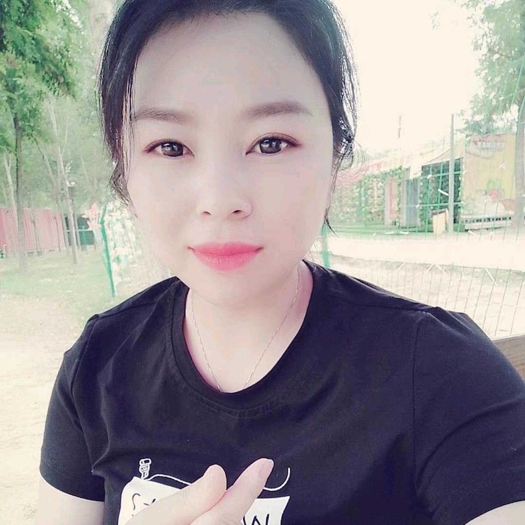 植萃坞顽渍校服净免搓粉源头工厂栗子