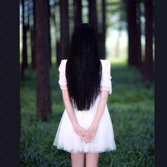 关关*