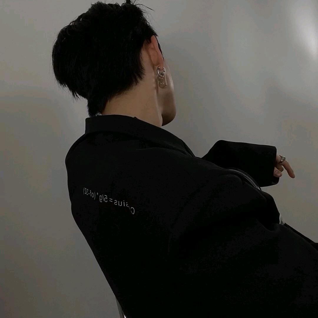 Аη  周 💫