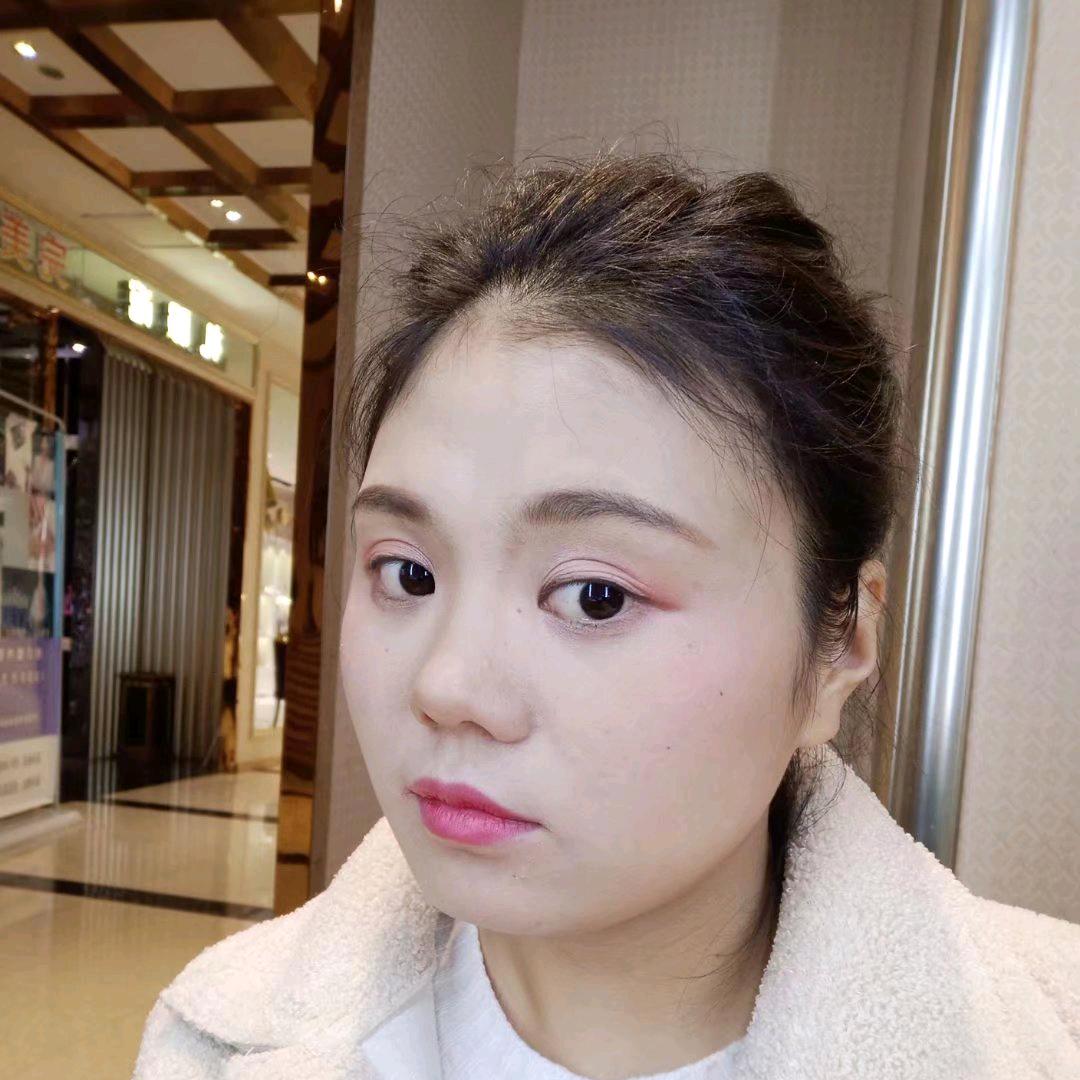 我在旧城，等待花落。、