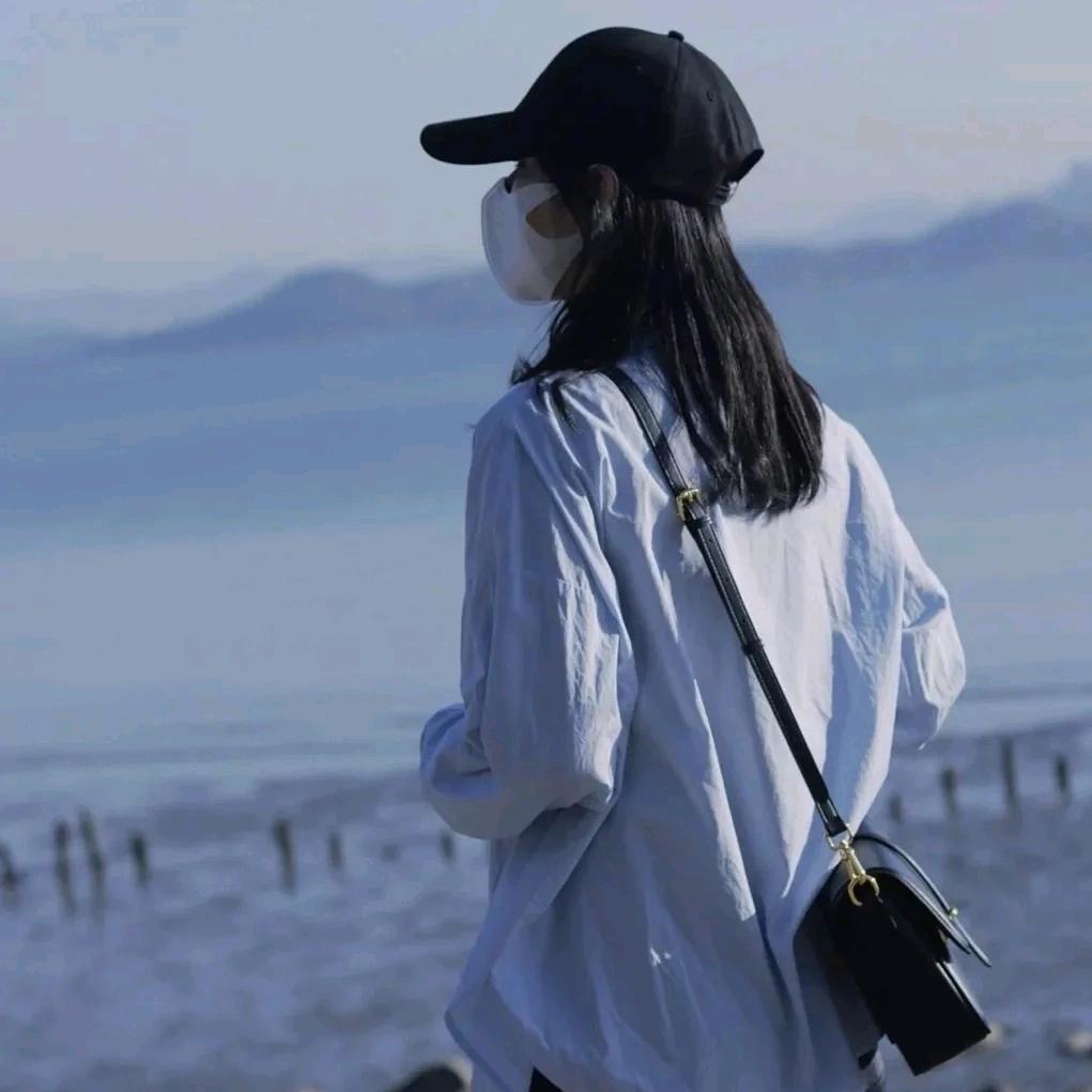 ゅ九千七