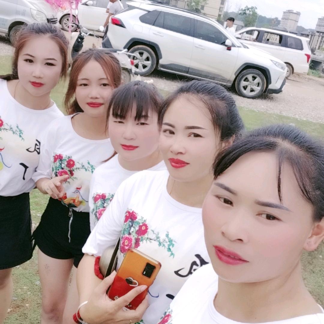 黑支果瓦厂花灯小莲妹