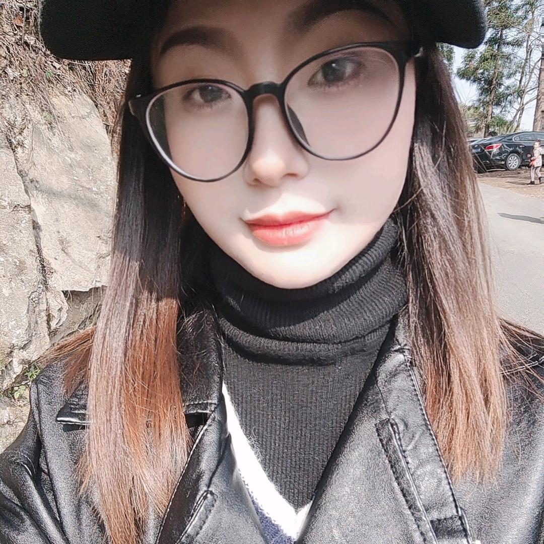 婵·愈(妮可美容)