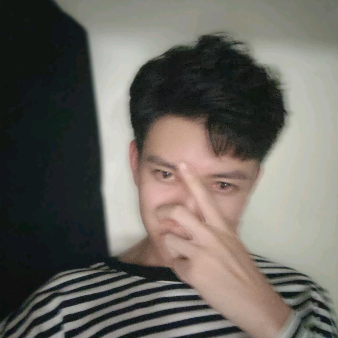 章鱼哥.