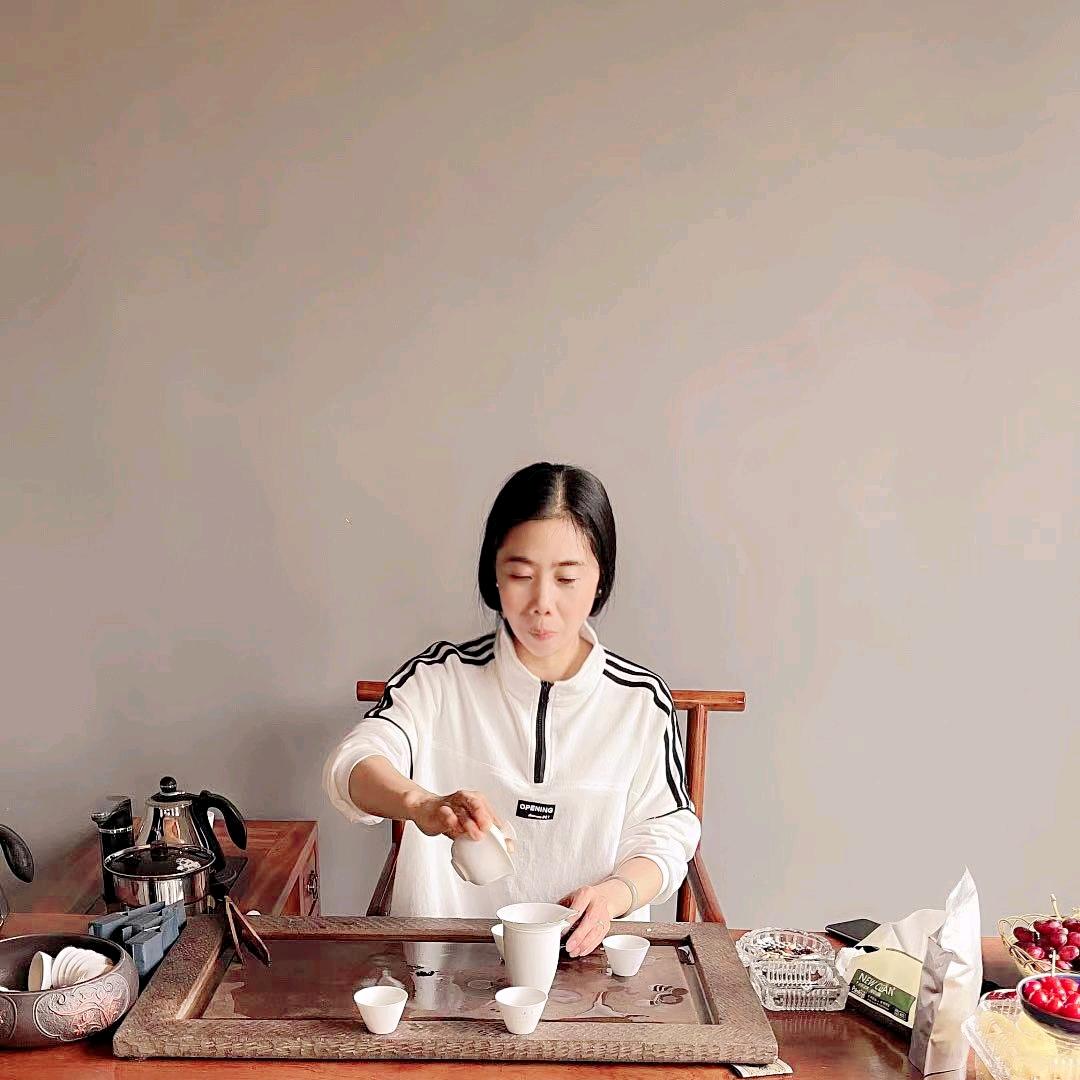 茶姐        武夷山吴三地