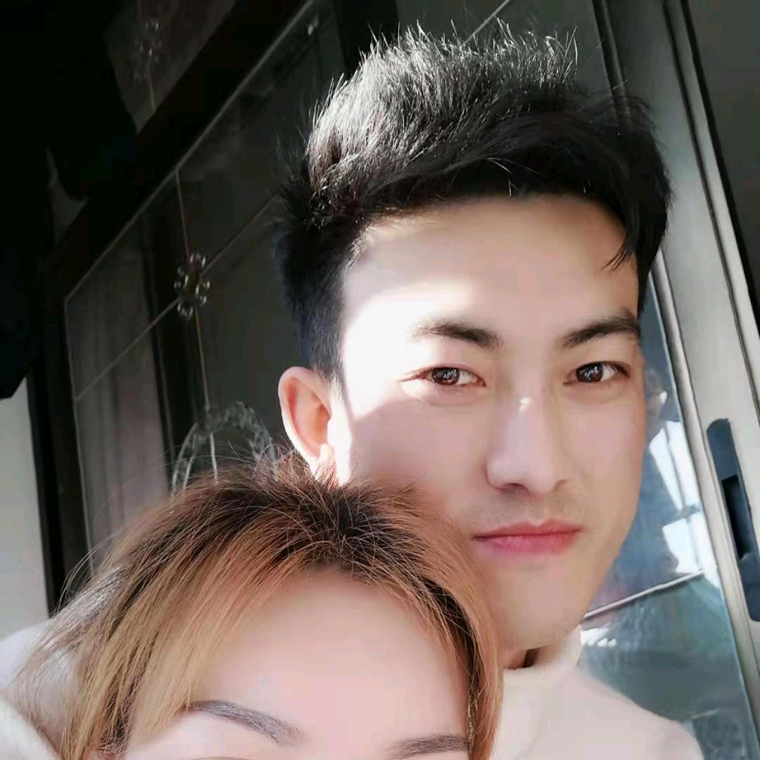 我姓周，护你周全😘