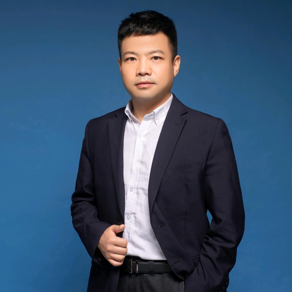 张律