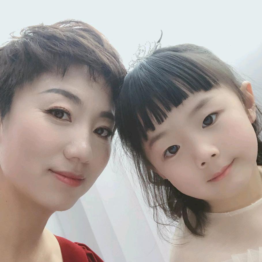 昆明螺蛳湾乖乖鼠童装(艳姐)