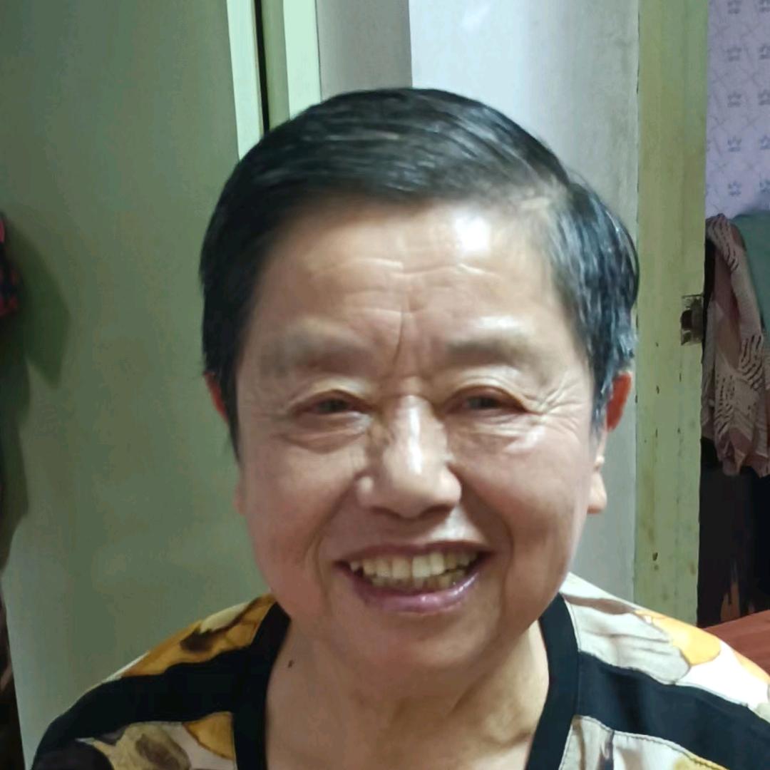 我是开心的丁奶奶
