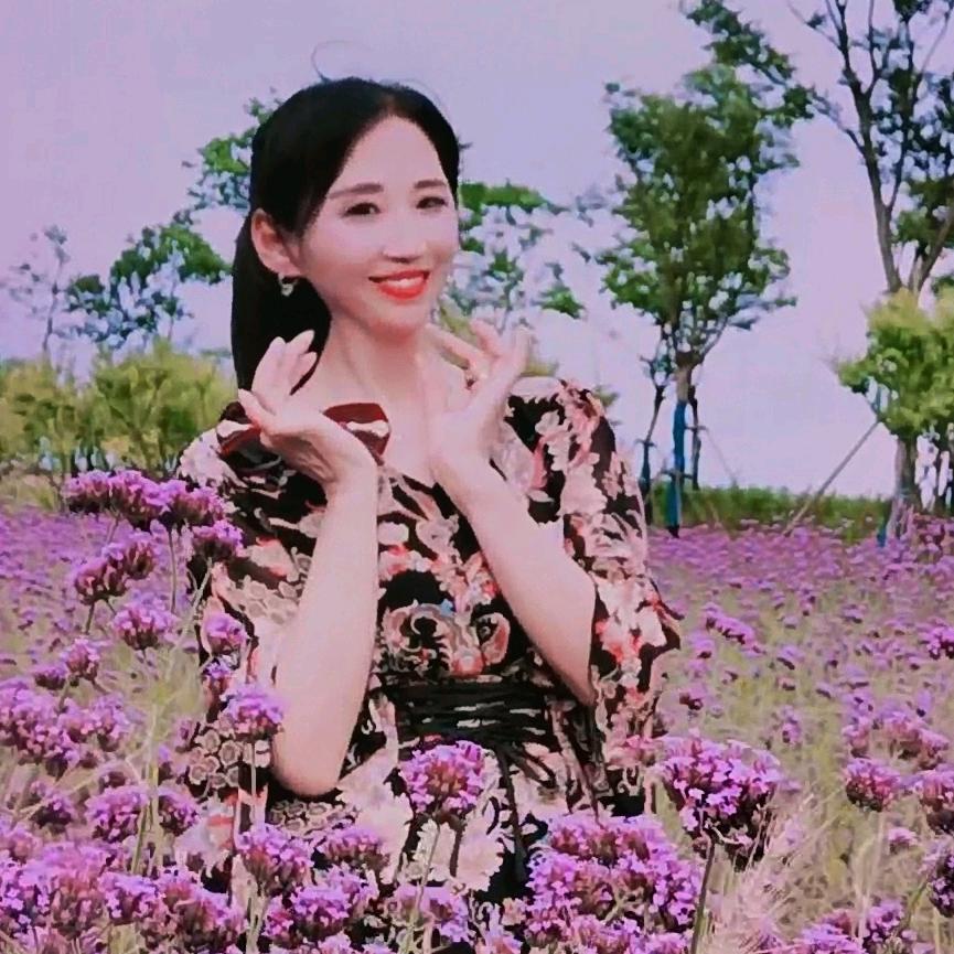 云朵《云端改名云朵》
