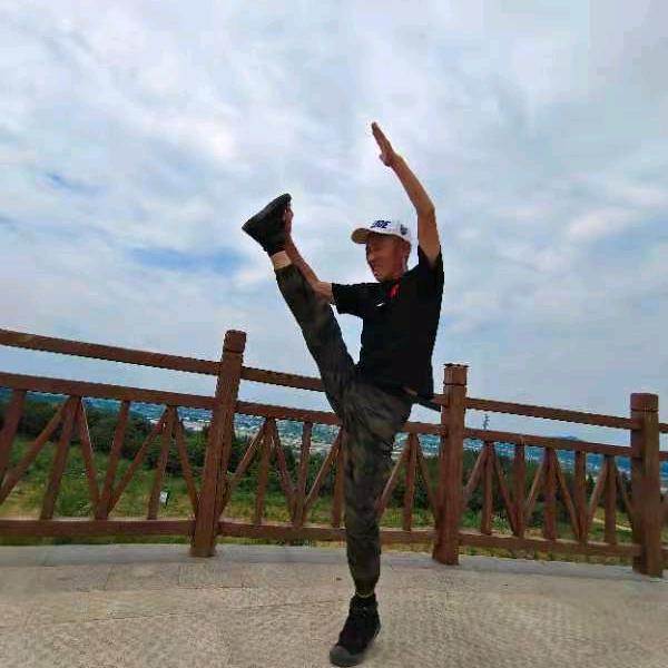 周四哥曳步舞@抖音