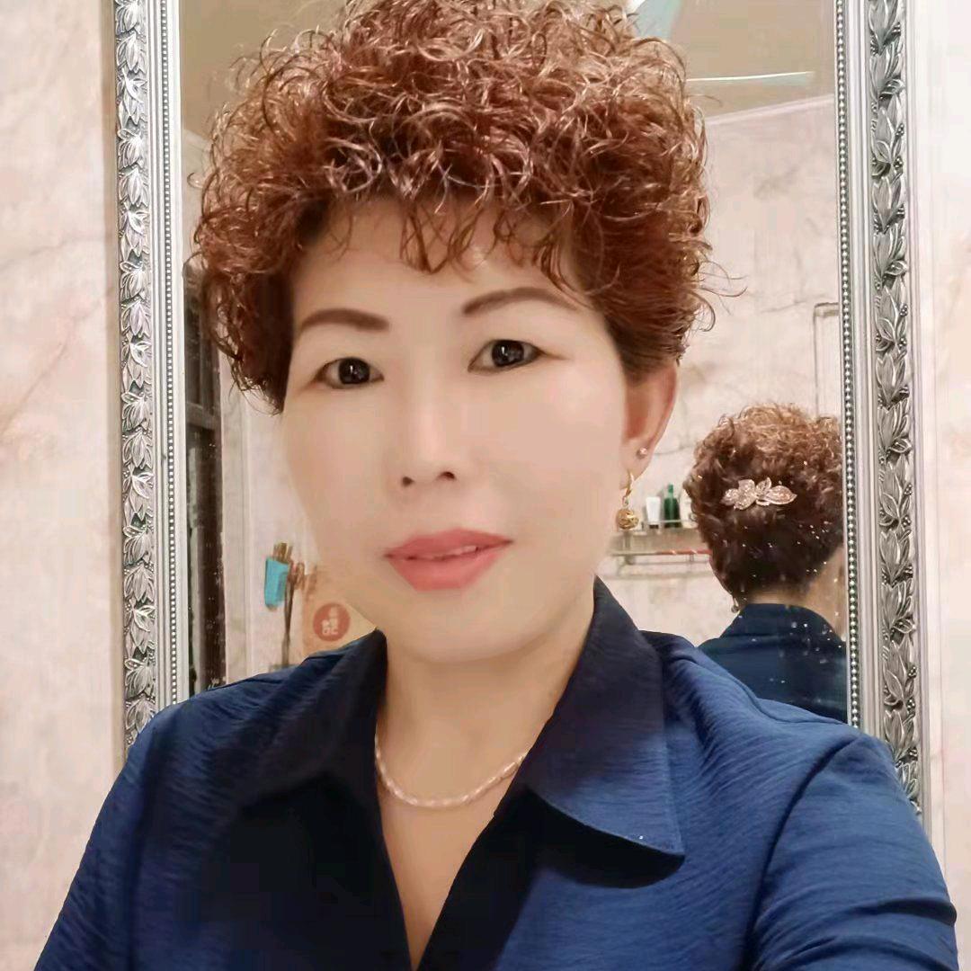 华容发艺大姐