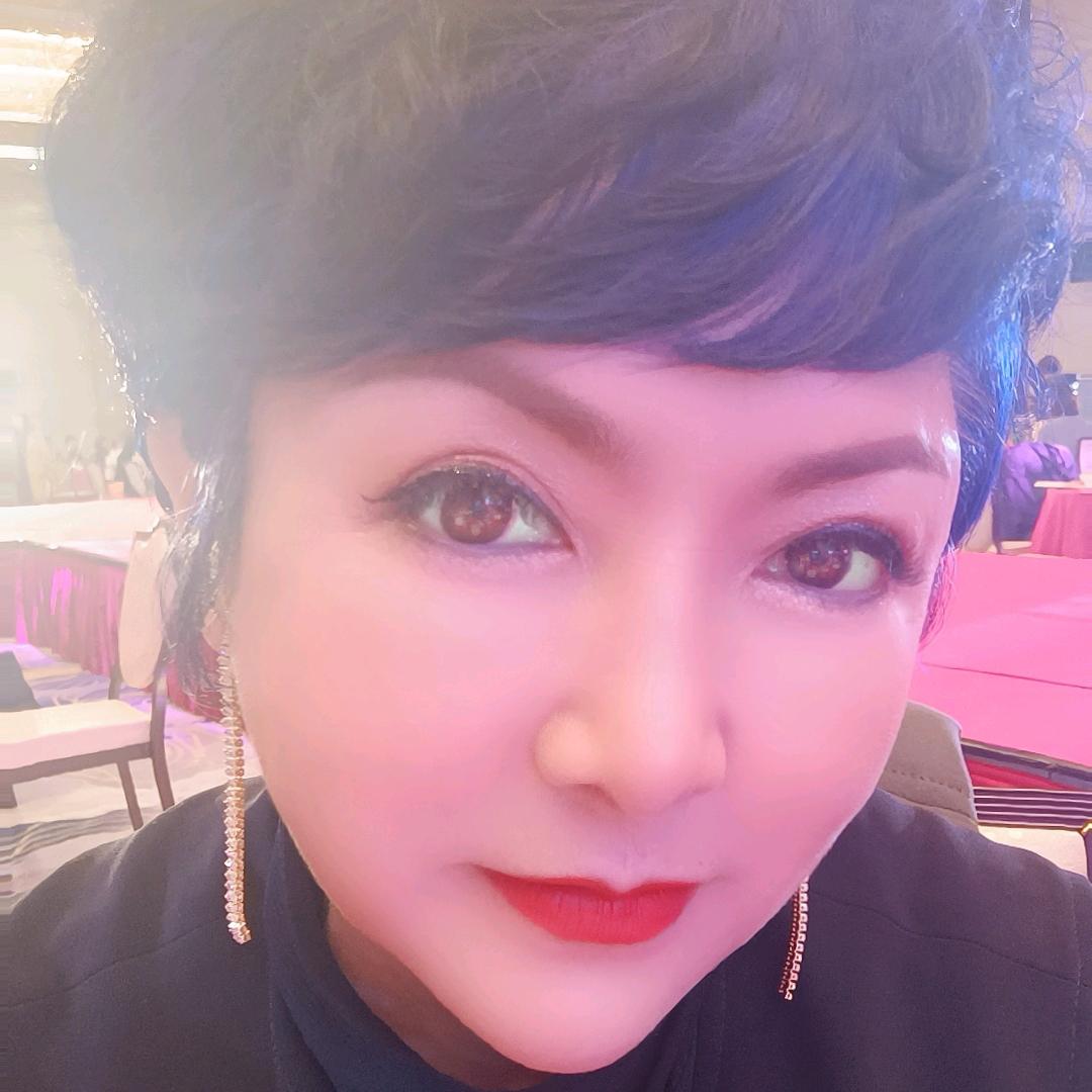 权翠青