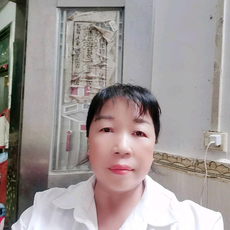 何梅芬