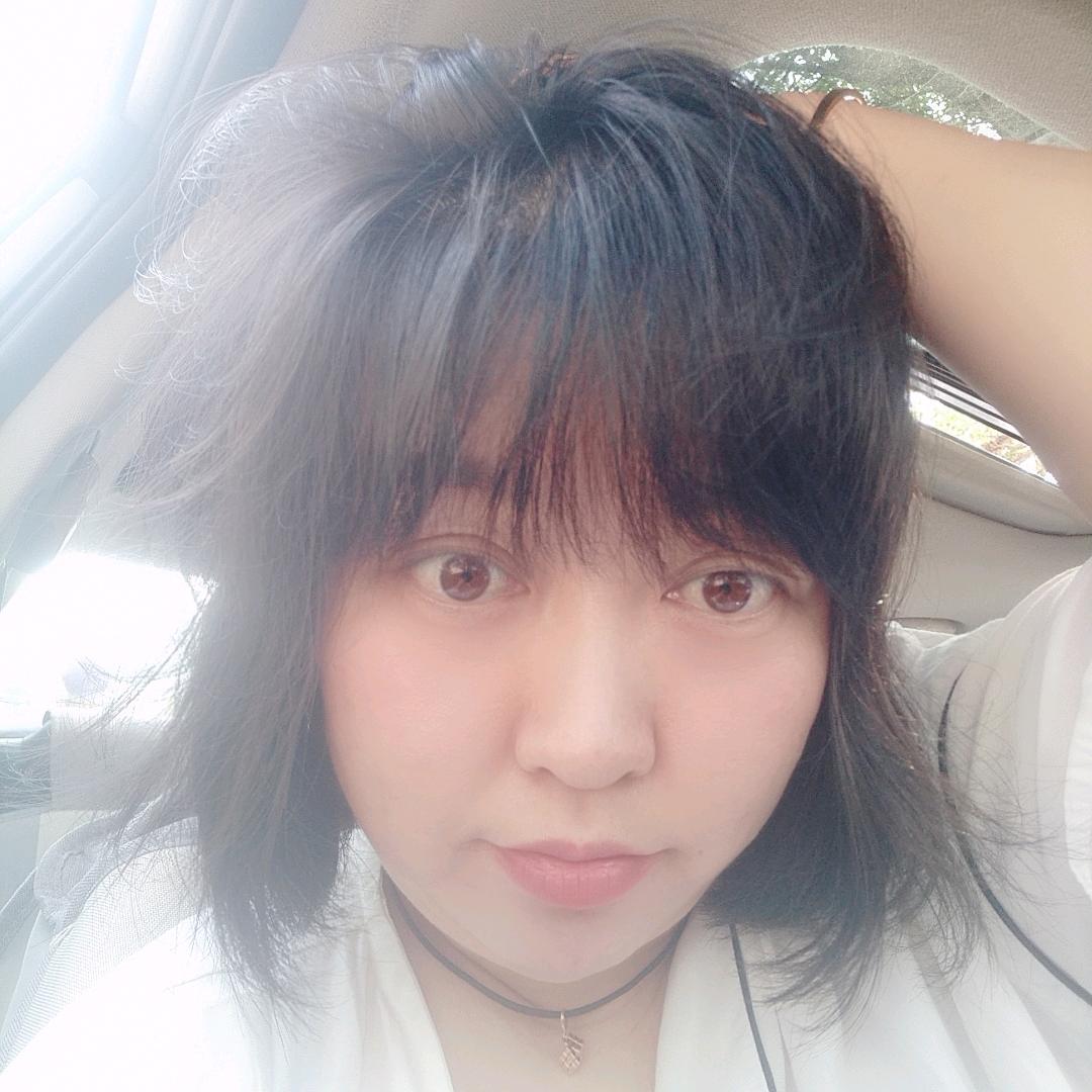 小眼妹