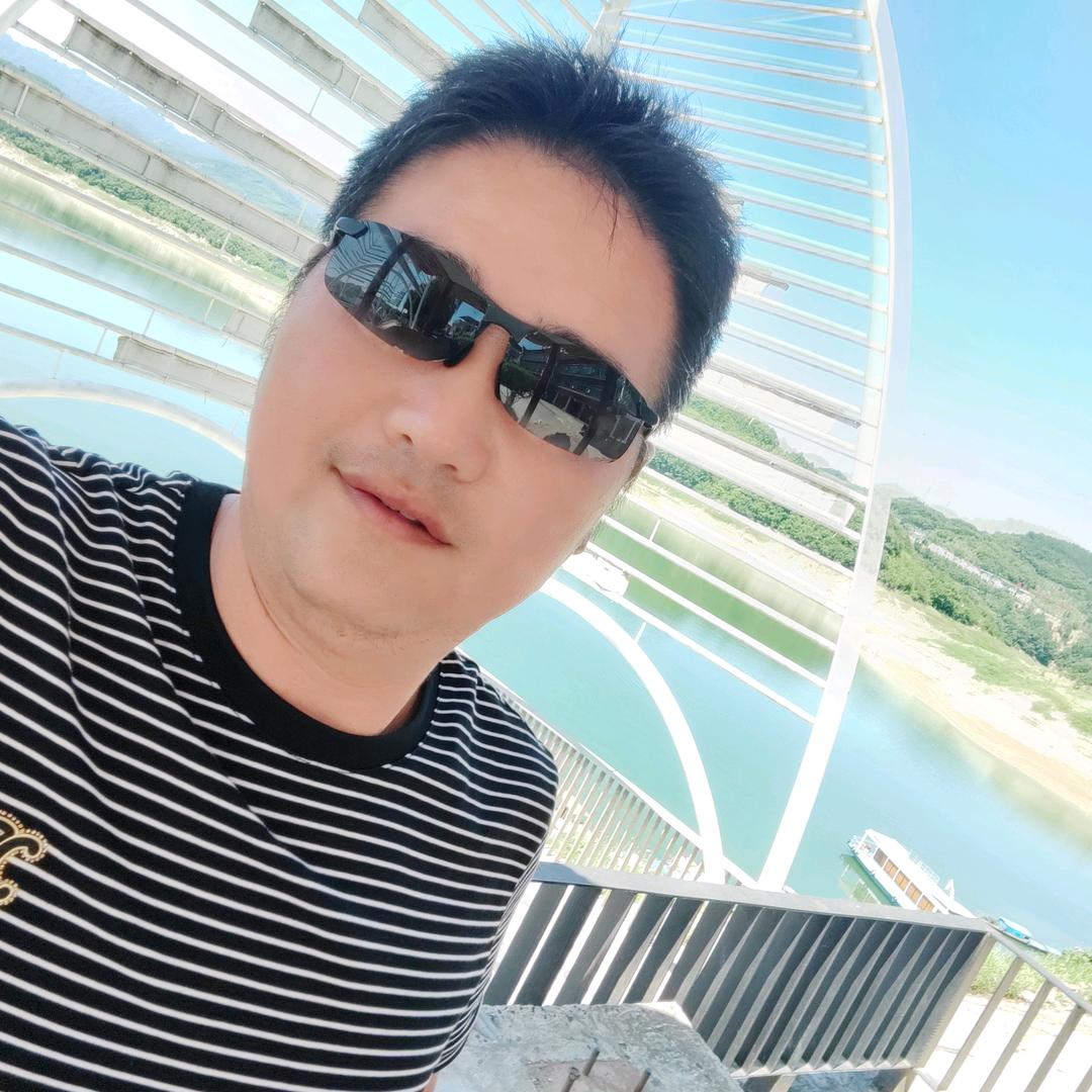 侯韬