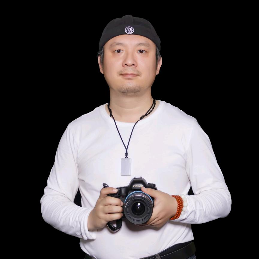 墨竹煊卿 习茶的摄影师