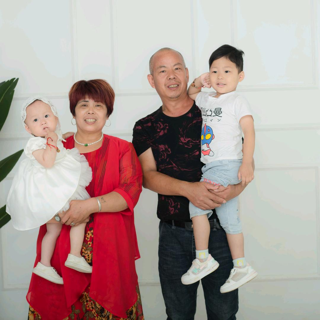 高高兴兴