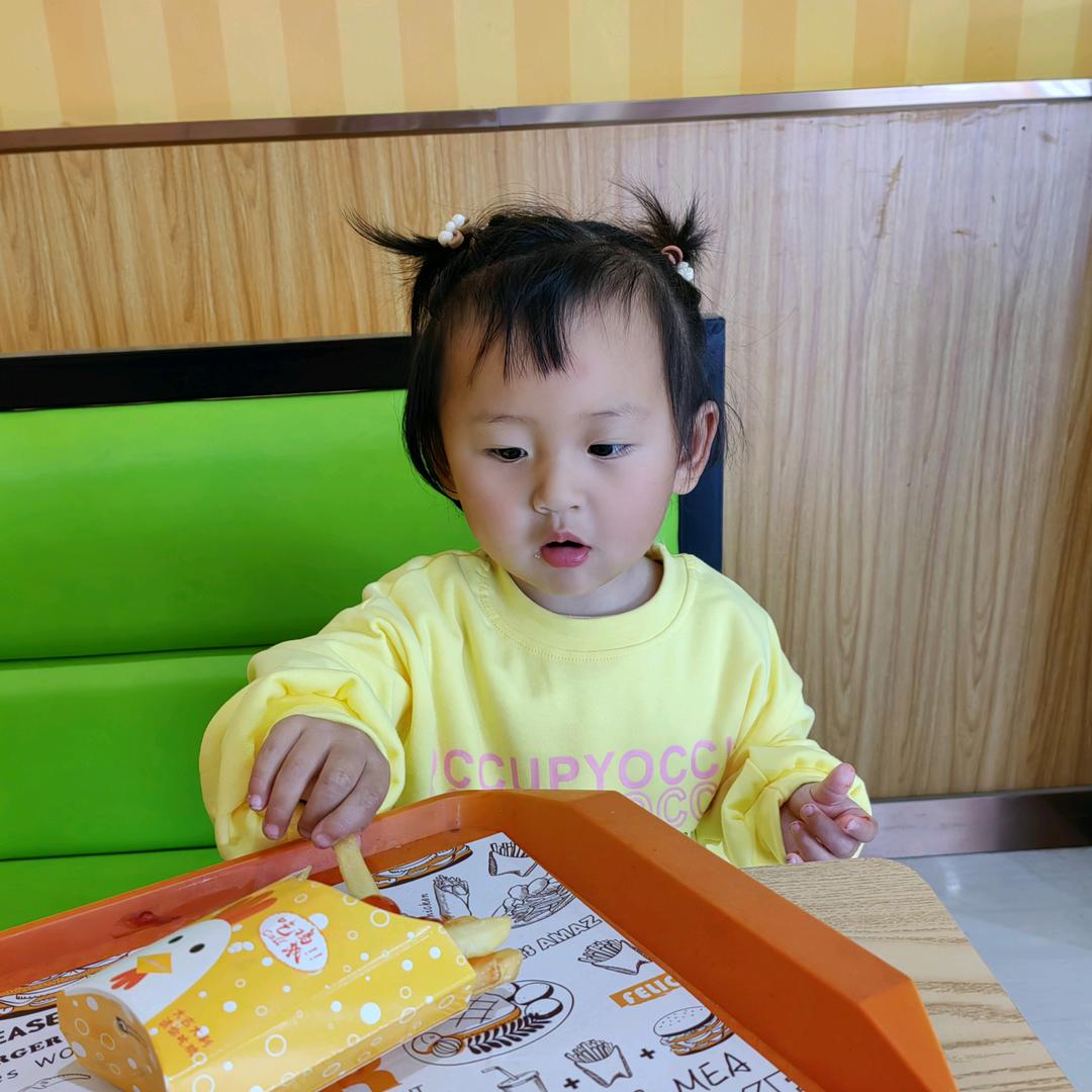 轩轩麻麻吖