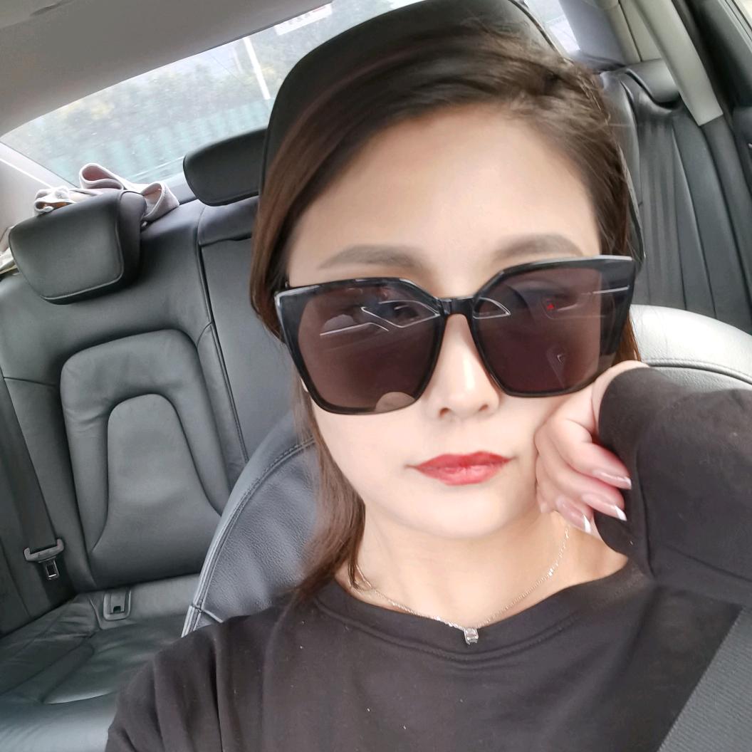 紫媛湖北季苑服饰有限公司轻奢女装专卖店