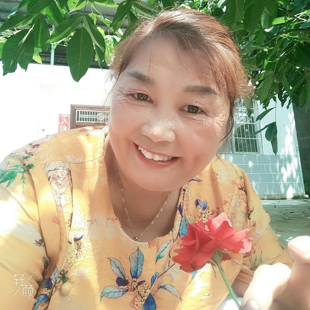 开心的女人