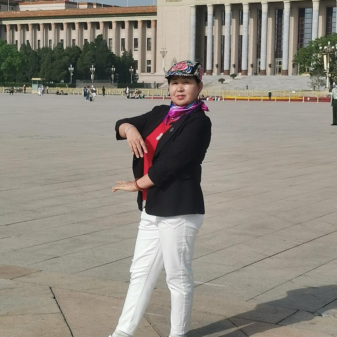 红霞，康途国国际旅行社