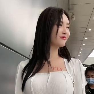 张妮娜
