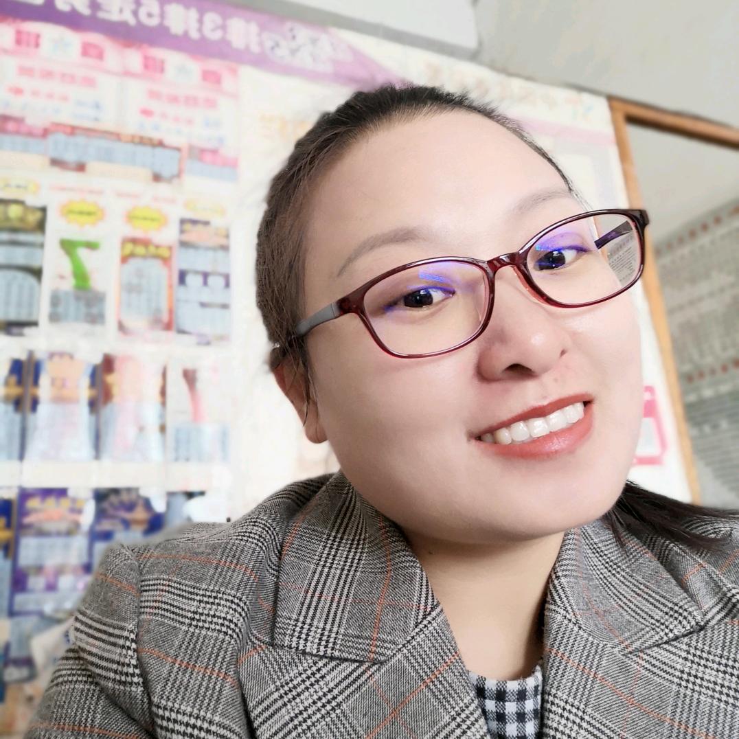 黄玲