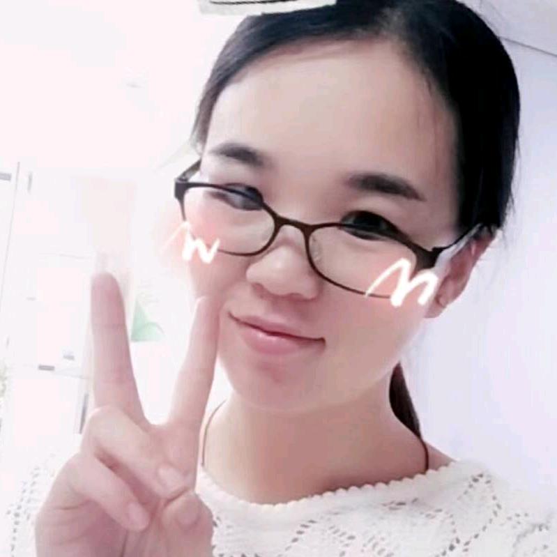 吃肉肉的 兔子