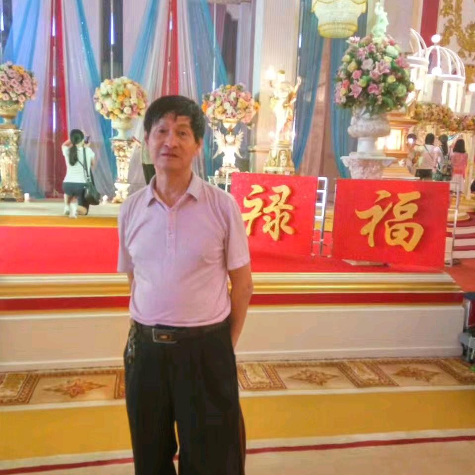 岩松