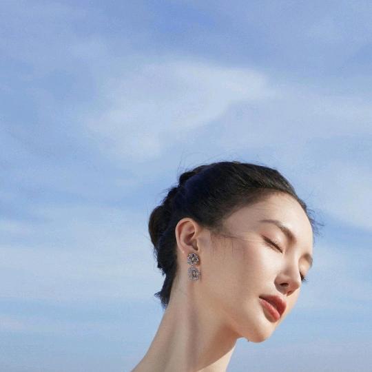 红